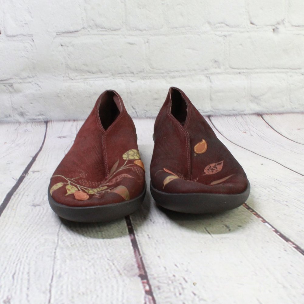 *Camper Burgundy Leather Embroidered Leaves Slip on Flats Casual Shoes Size 36 - Picture 4 of 9